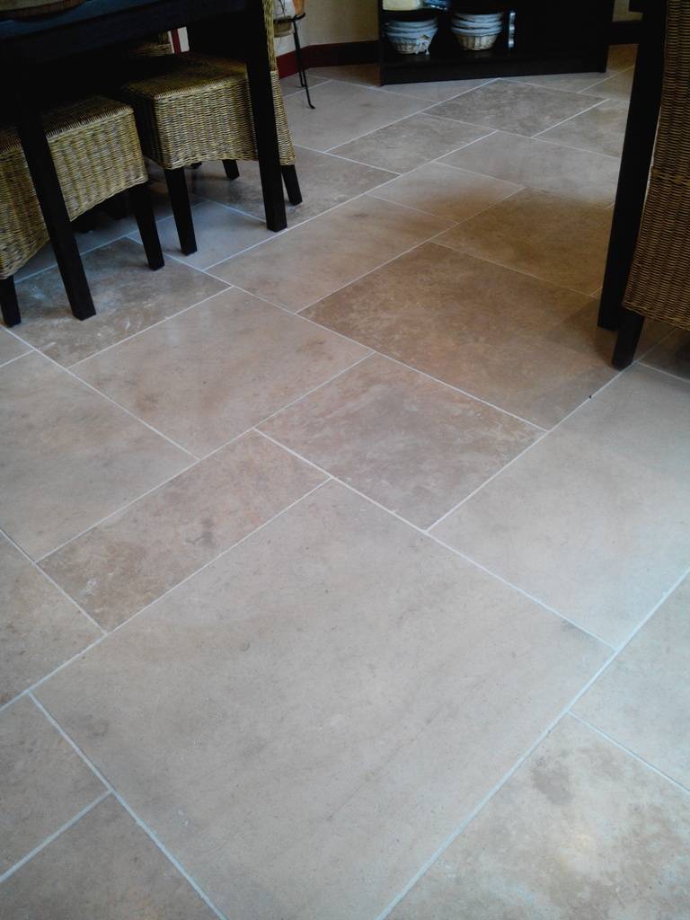 Pierre de Bourgogne Ampilly - Finition brossée pour sols intérieurs