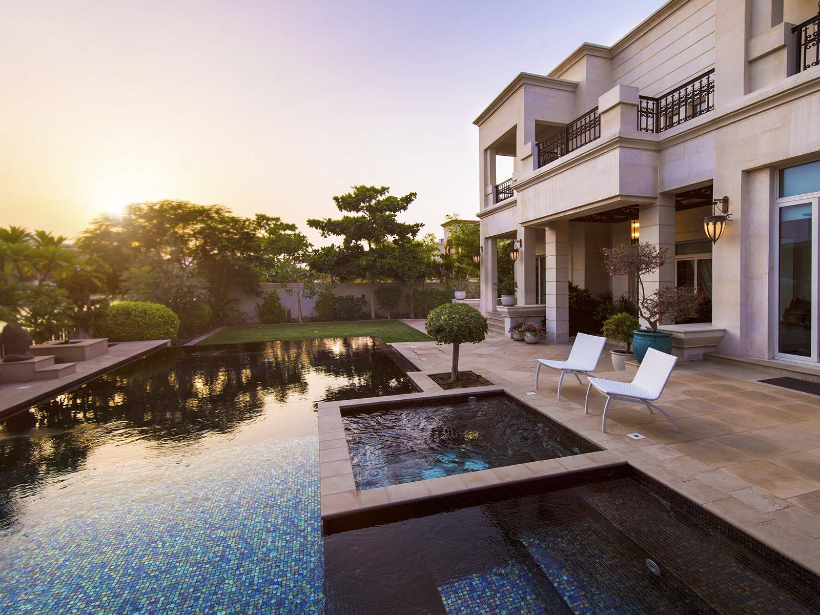 UNE PISCINE DE CARACTERE - MOSAÏQUE EBANO