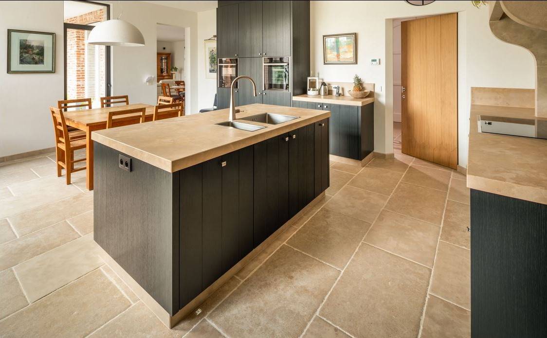 Saint Roch cathédrale - un intérieur noble et intemporel