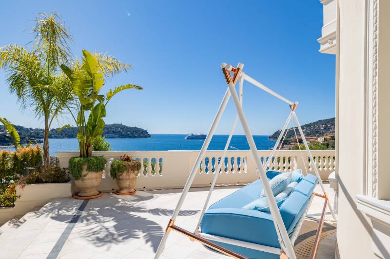 Terrasse en pierre naturelle nice